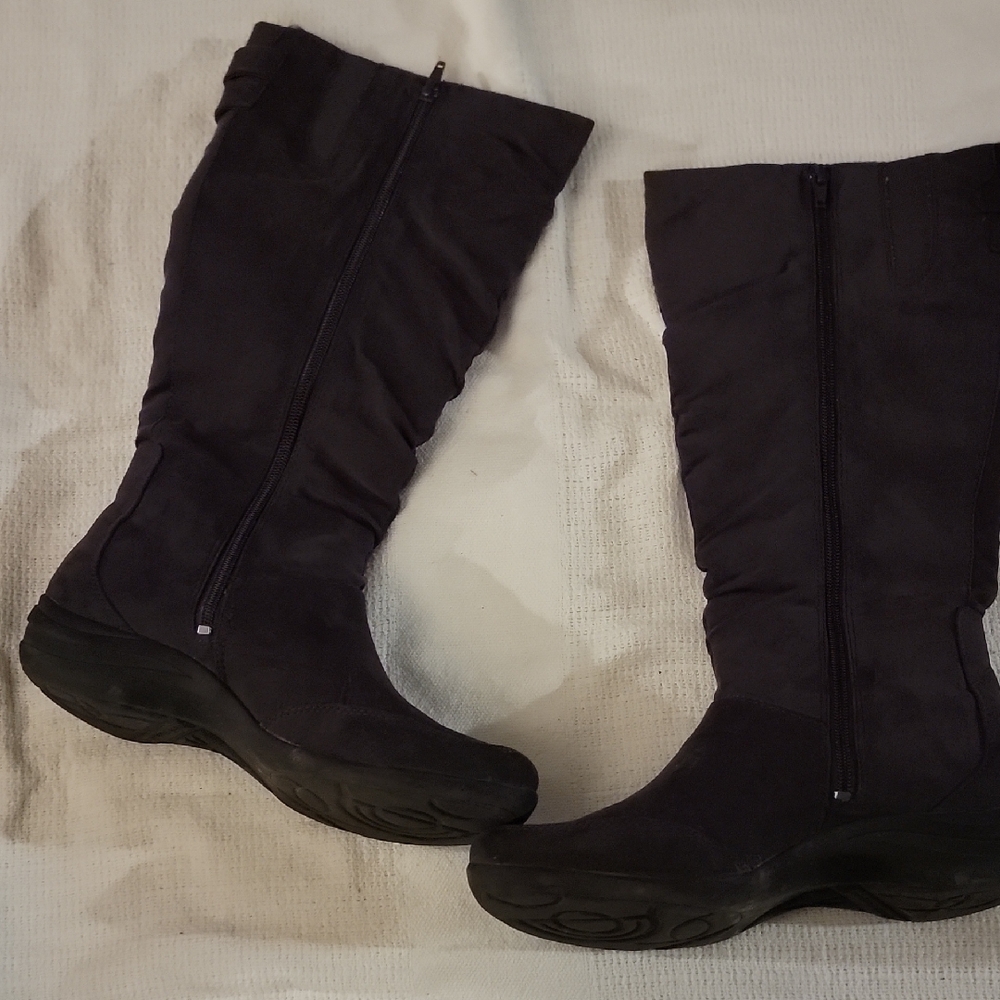 Women's Black Mid-Calf Zip-Up Heeled Boots